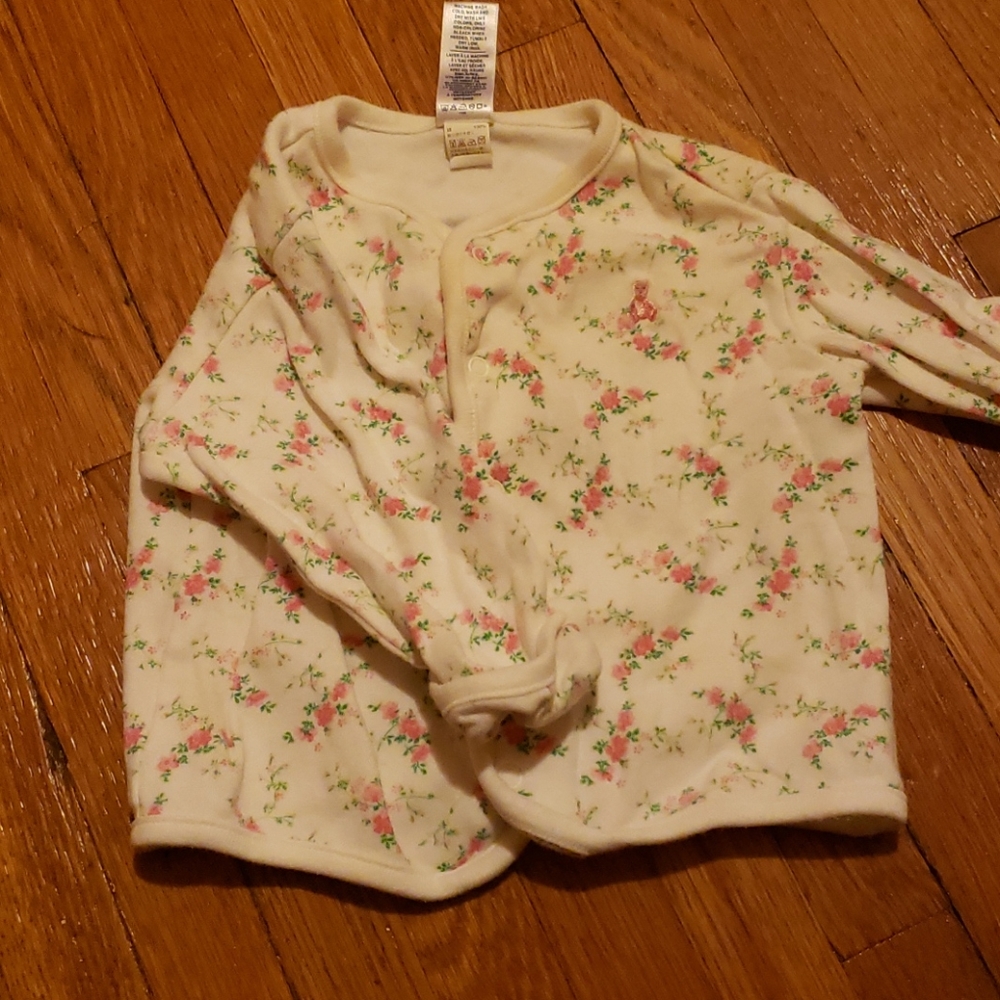 Baby gap top, size 3-6 months